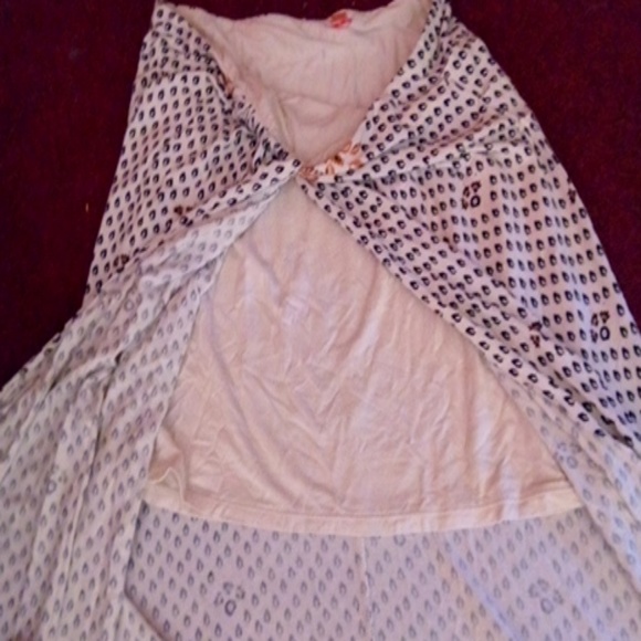 Free people - Picture 2 of 4